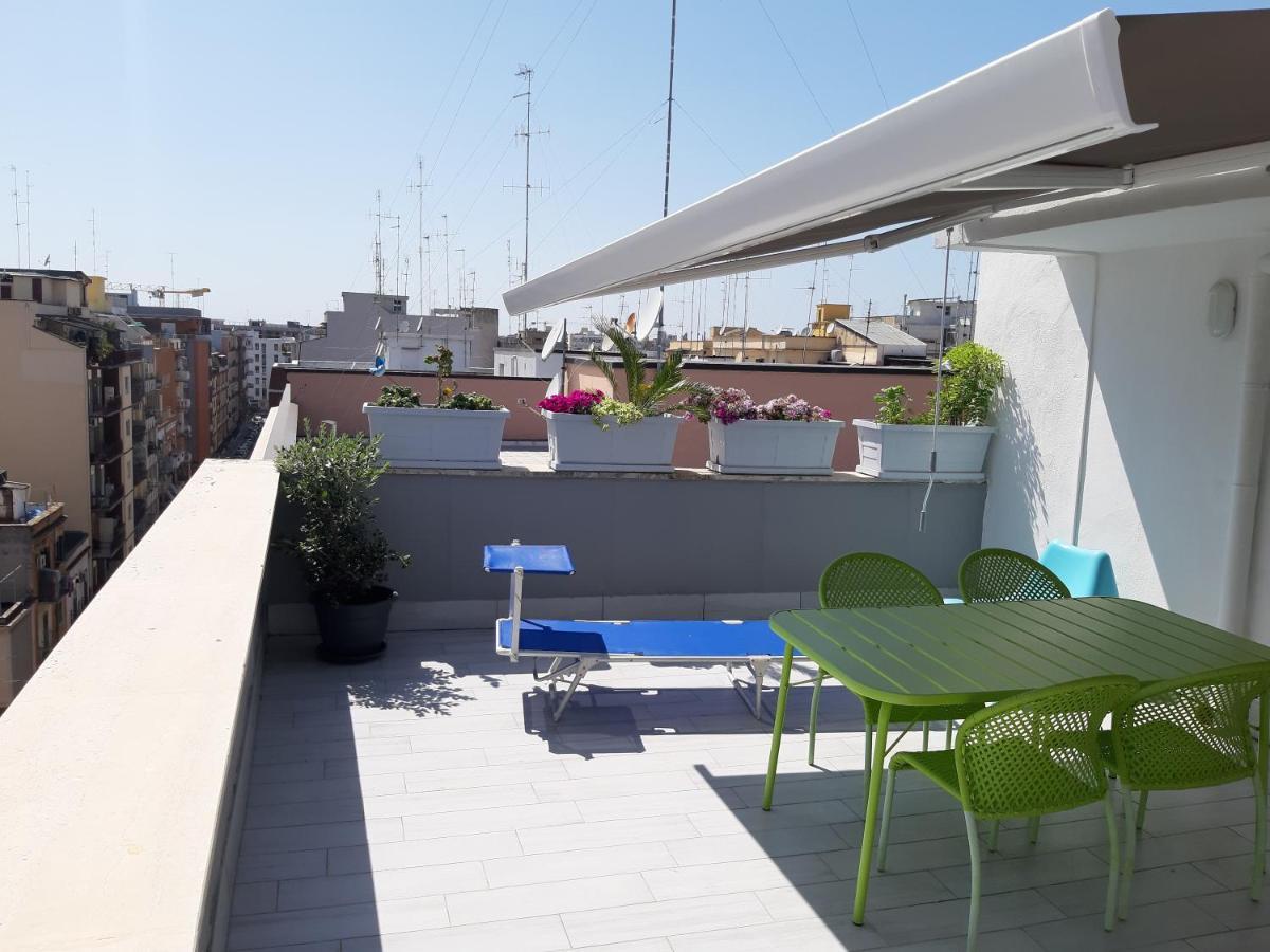 Attico Con Terrazza A Bari Apartment Exterior photo