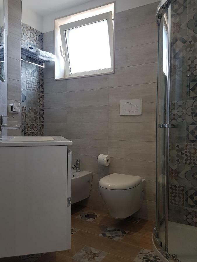 Attico Con Terrazza A Bari Apartment Exterior photo