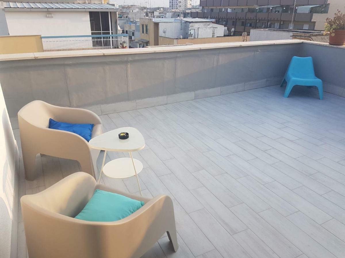 Attico Con Terrazza A Bari Apartment Exterior photo