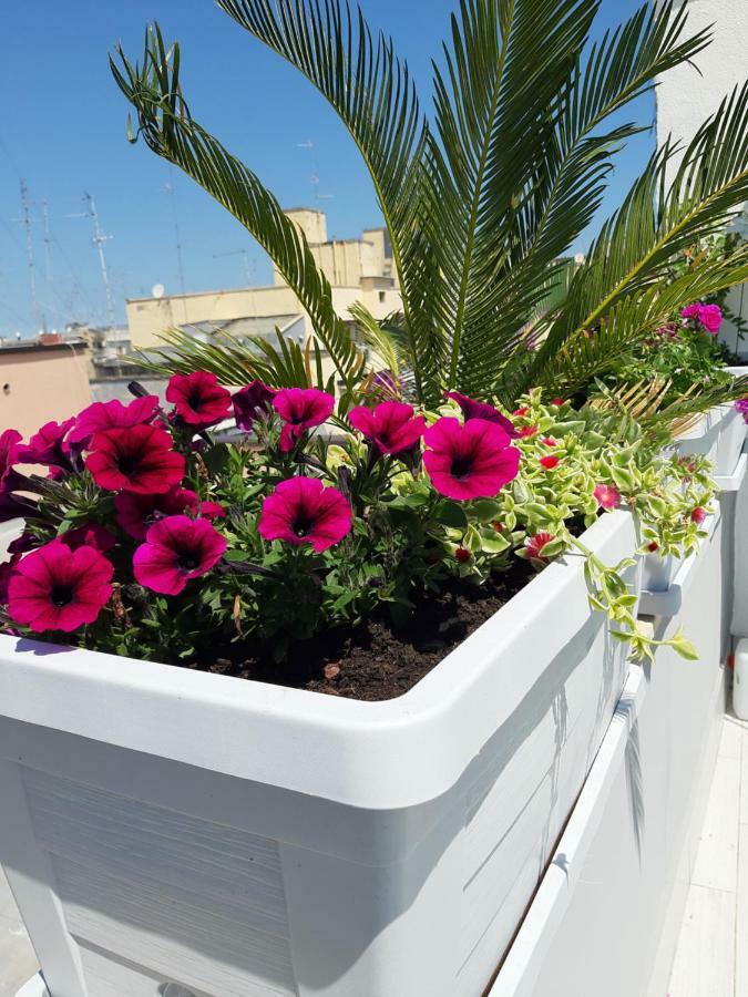 Attico Con Terrazza A Bari Apartment Exterior photo