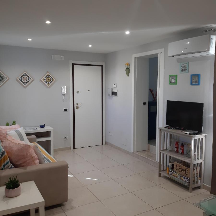 Attico Con Terrazza A Bari Apartment Exterior photo